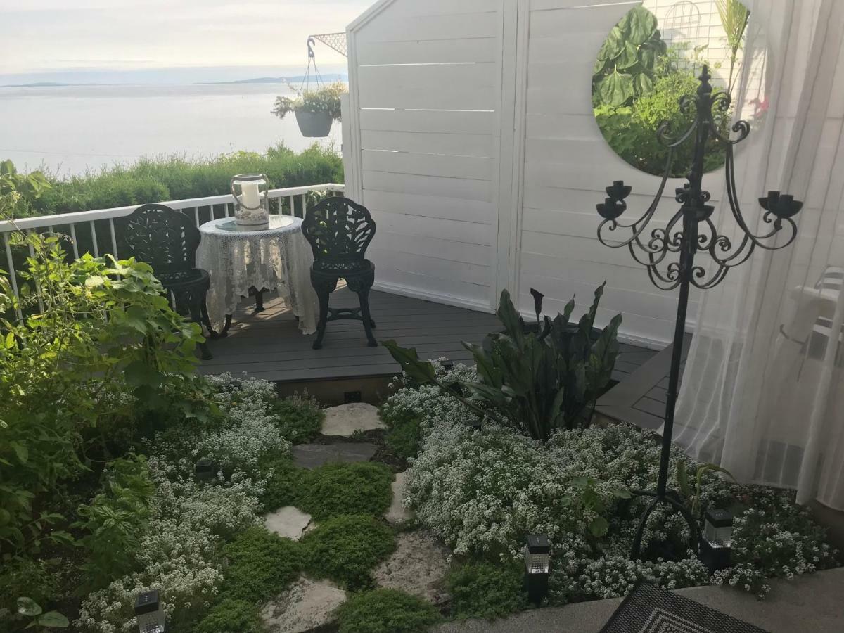 Donna'S Bed & Breakfast White Rock Esterno foto